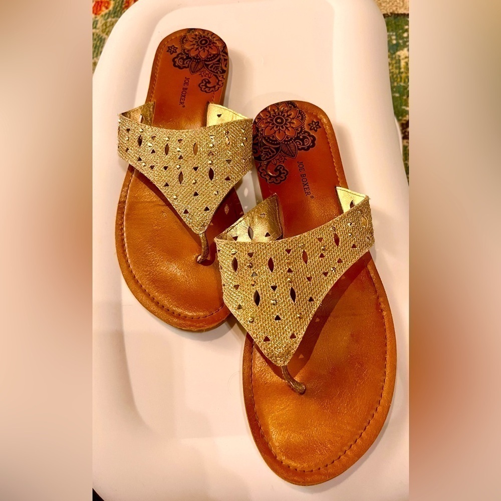 Joe Boxer Gold Glitter Thong Sandals Size 11/12 Boho Laser Cut Embellished Flat